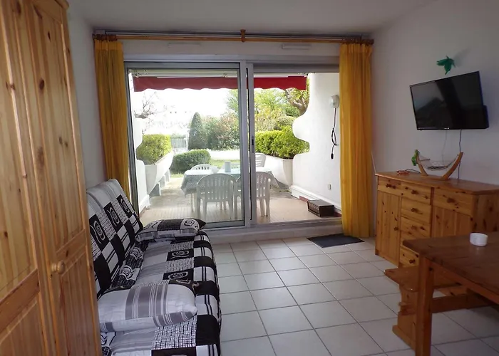Cosy Avec Piscine, Terrasse & Parking, A 100m De La - Fr-1-328-250 Appartement *