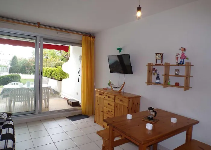 Апартаменты Cosy Avec Piscine, Terrasse & Parking, A 100m De La - Fr-1-328-250